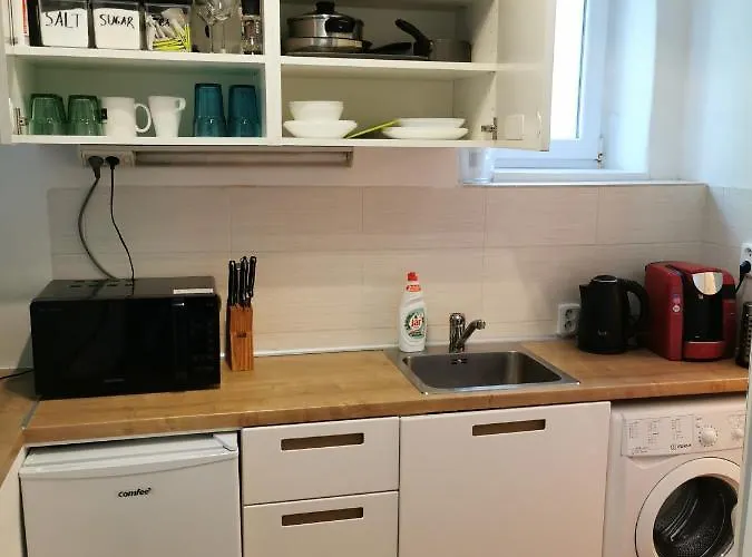 Lights With Terrace - 24 Check In